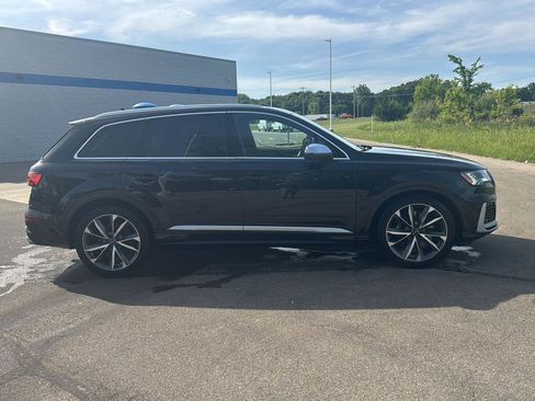 Used 2021 Audi SQ7 Premium Plus w/ Executive Package AWD/4WD image 6