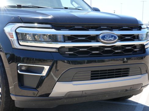 Used 2024 Ford Expedition Max Limited RWD image 28