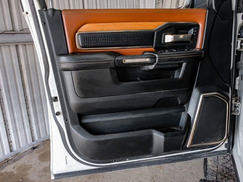 Used 2019 RAM 3500 Limited image 42