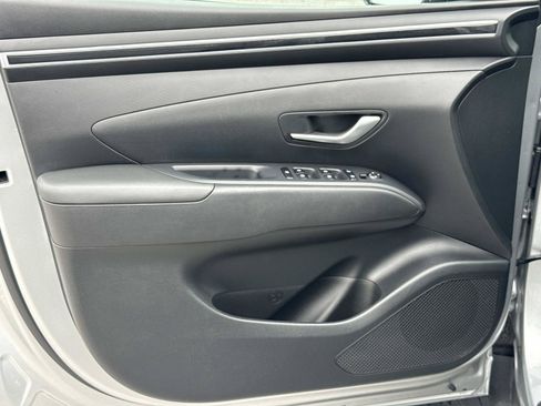 Certified 2022 Hyundai Tucson SEL w/ Cargo Package AWD/4WD image 18