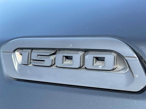 Used 2019 RAM 1500 Big Horn AWD/4WD image 12