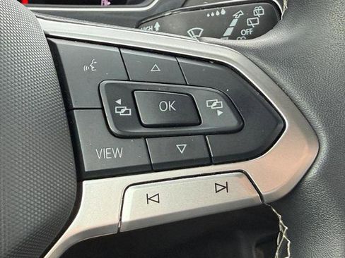 Used 2024 Volkswagen Tiguan SE FWD image 15