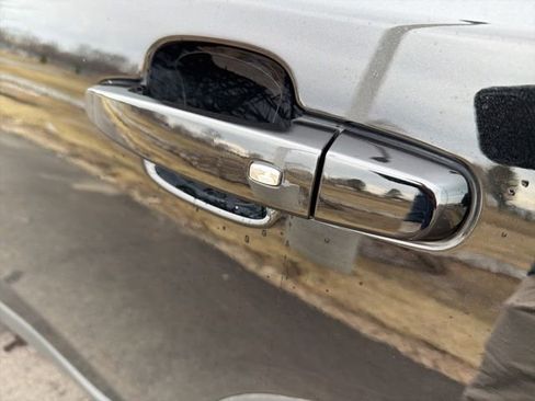 Used 2023 GMC Acadia AT4 w/ Technology Package image 15