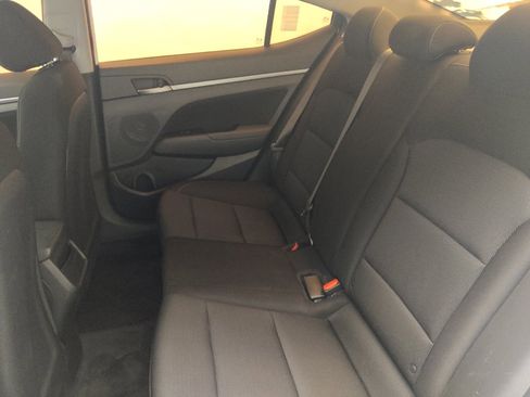 Used 2018 Hyundai Elantra SEL FWD image 18