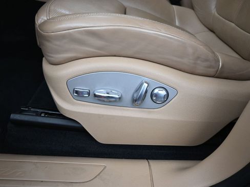 Used 2020 Porsche Macan image 10