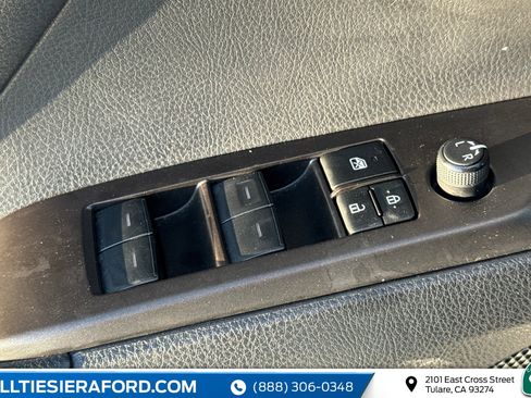 Used 2024 Toyota Camry SE image 13