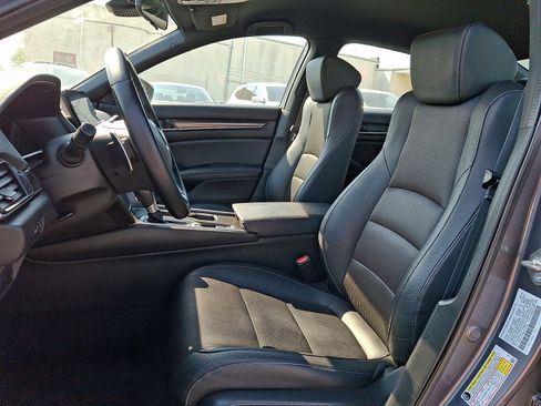 Used 2019 Honda Accord Sport image 13