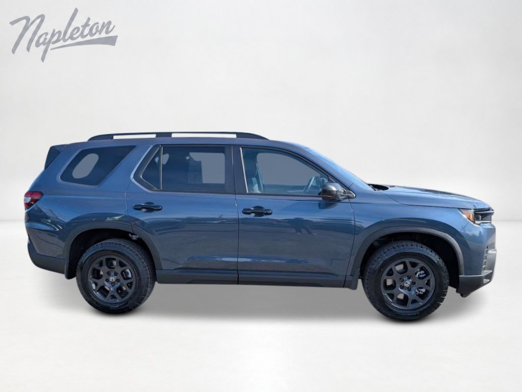 New 2026 Honda Pilot TrailSport image 7