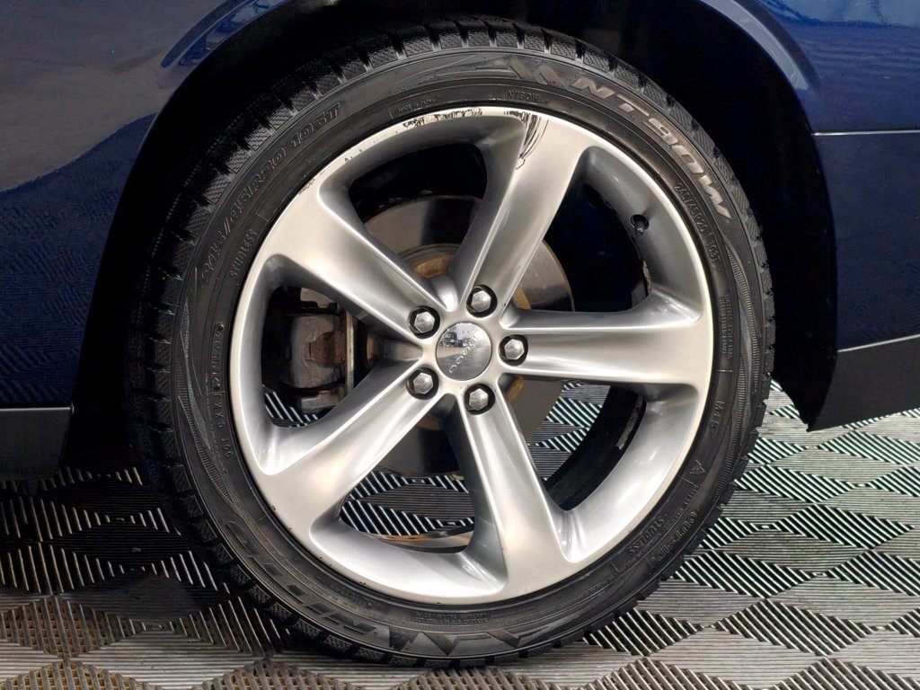 Used 2015 Dodge Challenger SXT w/ Super Sport Group (SS/T) RWD image 42