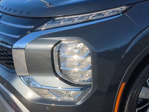 New 2026 Mitsubishi Outlander SEL FWD image 10