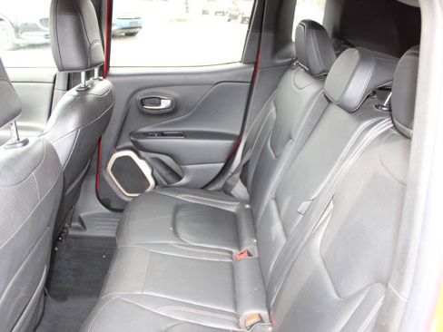 Used 2017 Jeep Renegade Limited AWD/4WD image 19