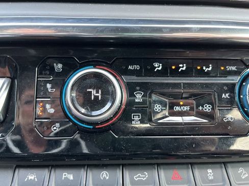 Used 2024 GMC Sierra 1500 Denali Ultimate image 28