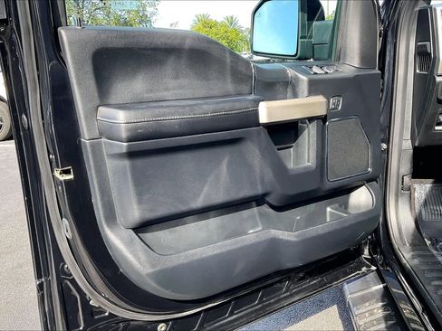 Used 2020 Ford F150 Lariat image 21