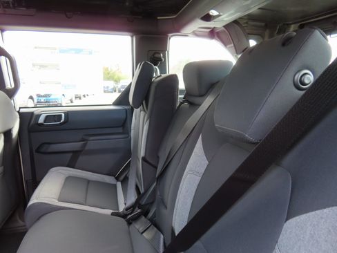 New 2025 Ford Bronco 4-Door w/ Sasquatch Package image 16