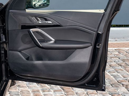 Used 2025 BMW X1 xDrive28i image 13