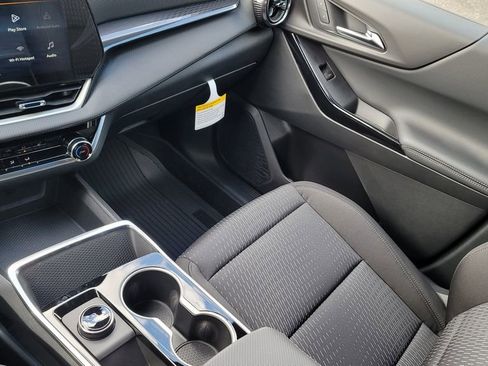 New 2026 Chevrolet Equinox LT AWD/4WD image 23