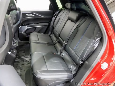 New 2025 Cadillac Lyriq Luxury w/ LPO, Floor Liner Package image 9