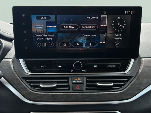 Used 2025 Nissan Altima 2.5 SV w/ SV Premium Package FWD image 19