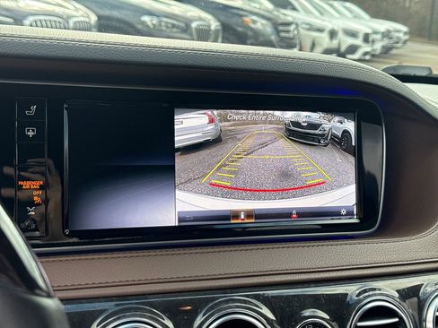 Used 2016 Mercedes-Benz S 550 Sedan image 33