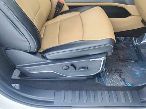 Used 2023 Ford F350 Lariat w/ Tow Technology Package image 24