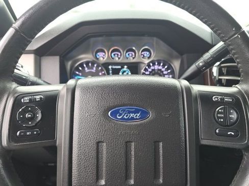 Used 2015 Ford F350 Lariat image 4