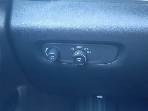 Certified 2023 Chevrolet Traverse LS image 33