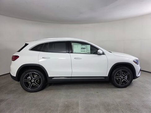New 2026 Mercedes-Benz GLA 250 4MATIC image 3