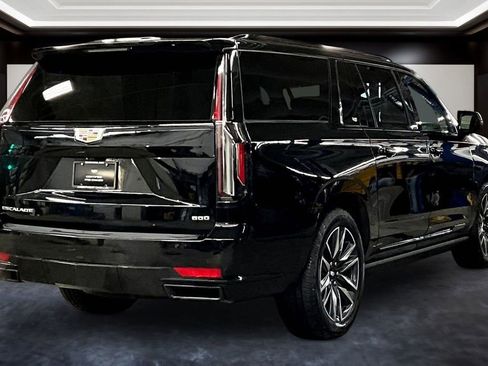 Certified 2024 Cadillac Escalade ESV Sport w/ Touring Package AWD/4WD image 6