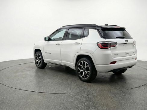 Used 2025 Jeep Compass Limited AWD/4WD image 6