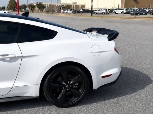 Used 2021 Ford Mustang GT Premium w/ Black Accent Package RWD image 14