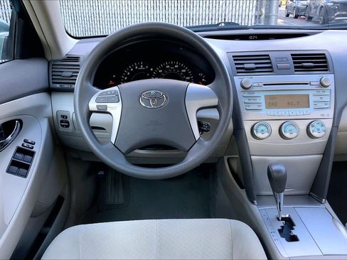 Used 2008 Toyota Camry LE image 6