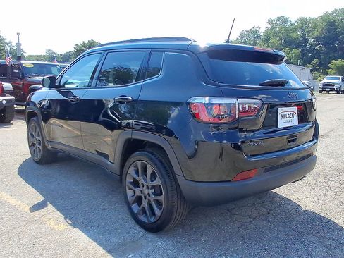 Certified 2021 Jeep Compass Latitude AWD/4WD image 28