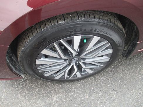 Used 2024 Nissan Altima 2.5 SV w/ SV Premium Package FWD image 14