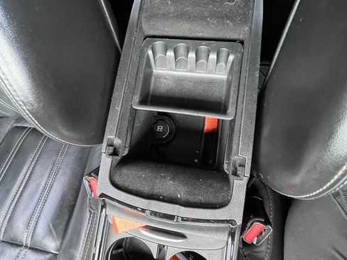 Used 2019 Chrysler 300 S AWD/4WD image 2
