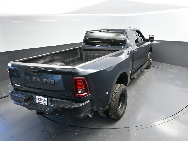 New 2027 RAM 3500 Big Horn AWD/4WD image 31
