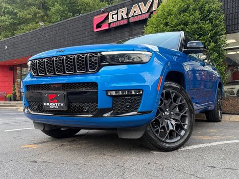 Used 2023 Jeep Grand Cherokee L Summit AWD/4WD image 2