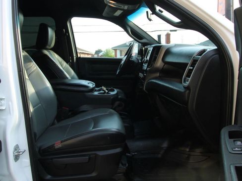 Used 2022 RAM 2500 Tradesman AWD/4WD image 9