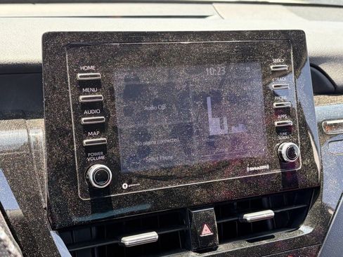 Used 2021 Toyota Camry LE FWD image 10