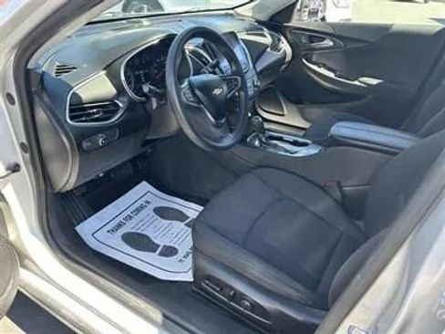 Used 2019 Chevrolet Malibu LT w/ Driver Confidence Package II image 10