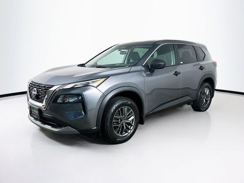 Used 2023 Nissan Rogue S AWD/4WD image 3