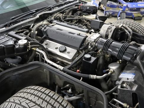 Used 1992 Chevrolet Corvette Coupe image 22