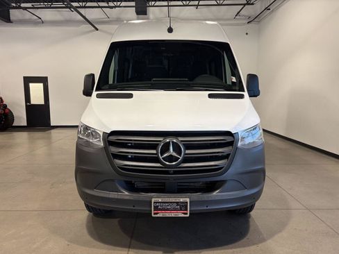 Used 2023 Mercedes-Benz Sprinter 1500 image 8
