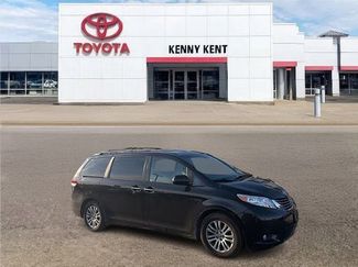 Used 2014 Toyota Sienna XLE w/ Entertainment Package video 1