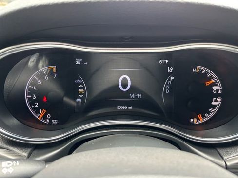 Used 2021 Jeep Grand Cherokee Limited AWD/4WD image 23