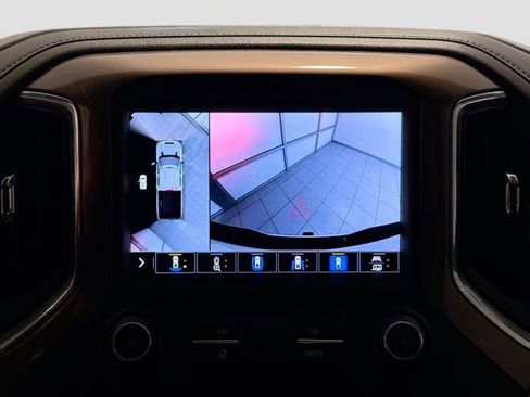 Used 2022 Chevrolet Silverado 3500 High Country image 14