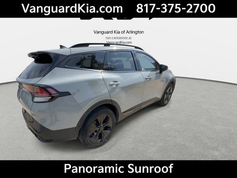 Certified 2025 Kia Sportage X-Line w/ Premium Package AWD/4WD image 9