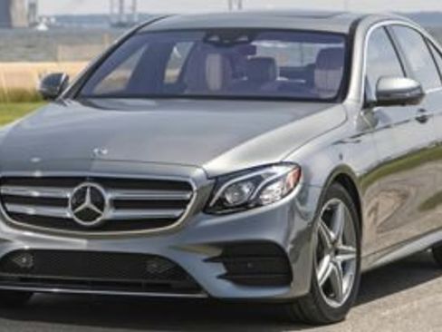 Used 2019 Mercedes-Benz E 450 4MATIC Sedan w/ Premium Package image 1