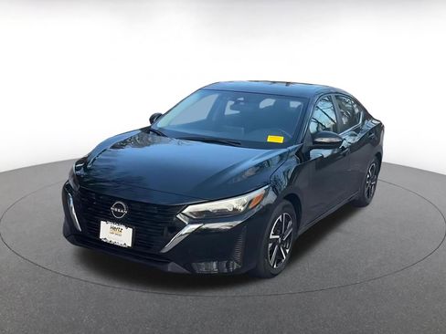 Used 2025 Nissan Sentra SV image 4