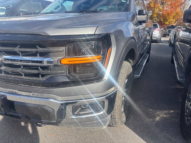 Used 2025 Ford F150 XLT w/ Equipment Group 301A Standard AWD/4WD image 3