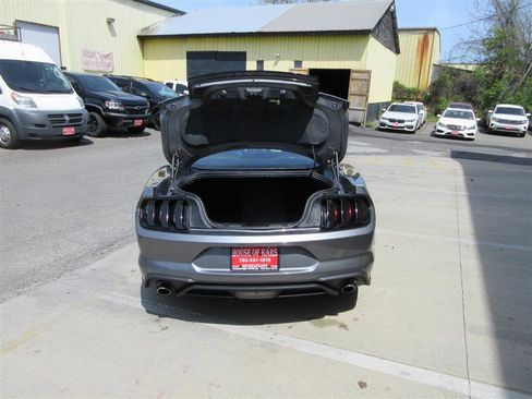 Used 2021 Ford Mustang Premium image 5